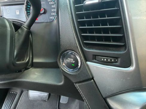 Used 2020 Chevrolet Suburban LT AWD/4WD image 23