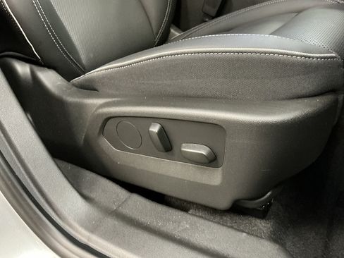 Used 2023 Buick Envision Essence FWD image 34