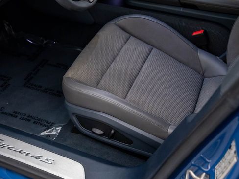 Certified 2022 Porsche Taycan 4S image 15