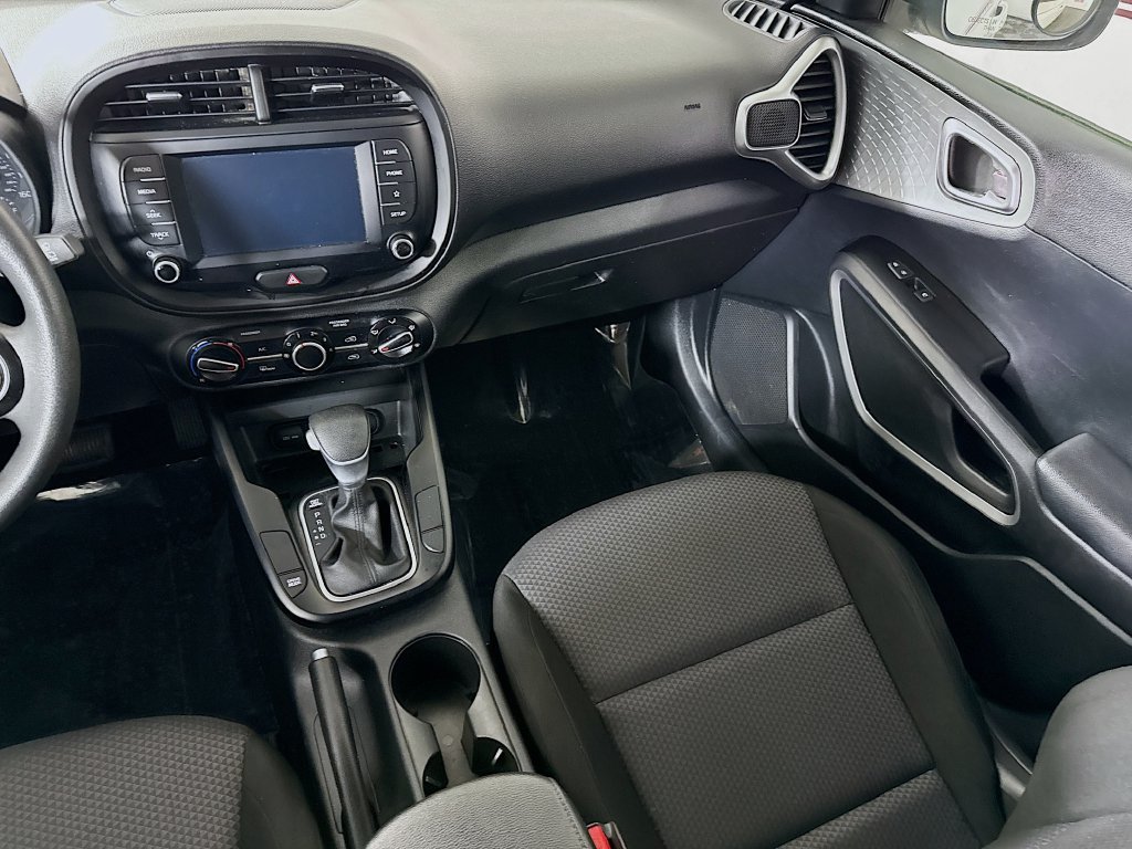 Used 2021 Kia Soul LX FWD image 25