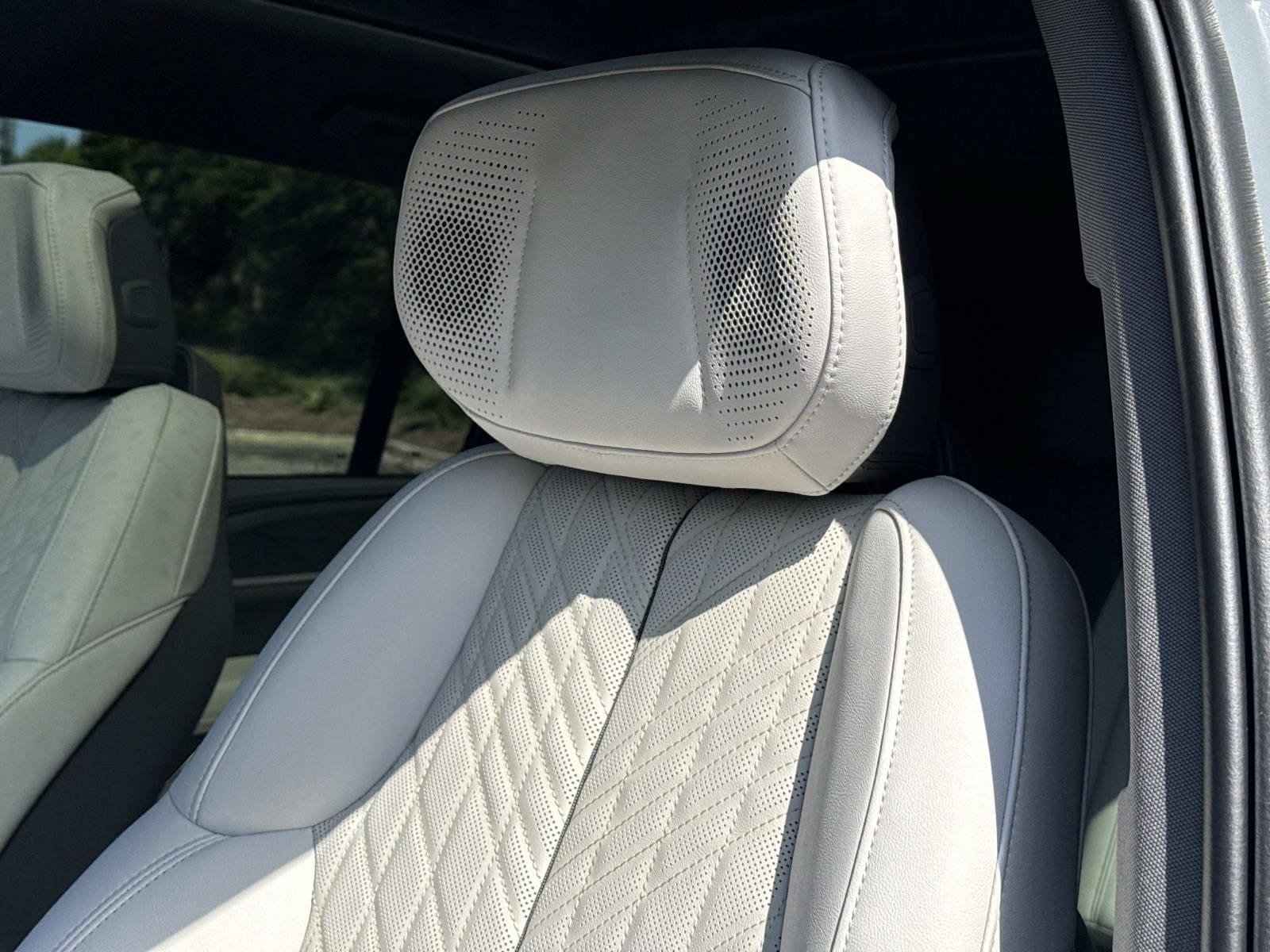 New 2026 Cadillac Escalade IQ Luxury 1 w/ LPO, Floor Liner Package AWD/4WD image 14