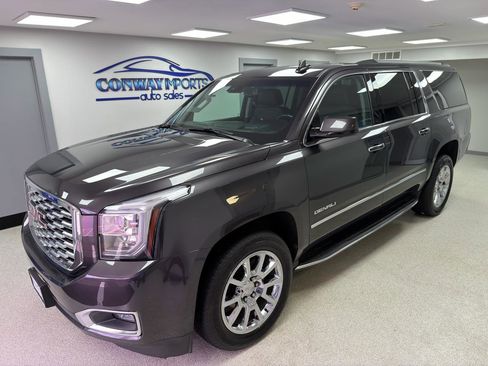 Used 2018 GMC Yukon XL Denali w/ Open Road Package AWD/4WD image 2