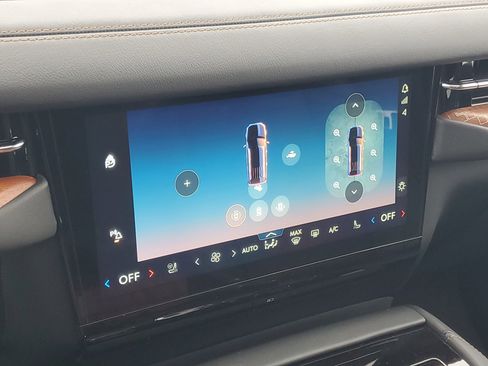 New 2026 Lincoln Navigator L Black Label image 24