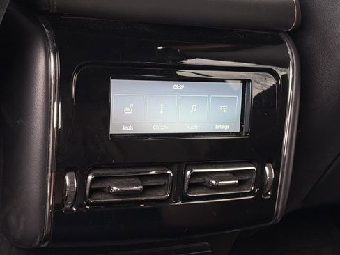 Used 2020 Lincoln Aviator Reserve w/ Equipment Group 202A image 16