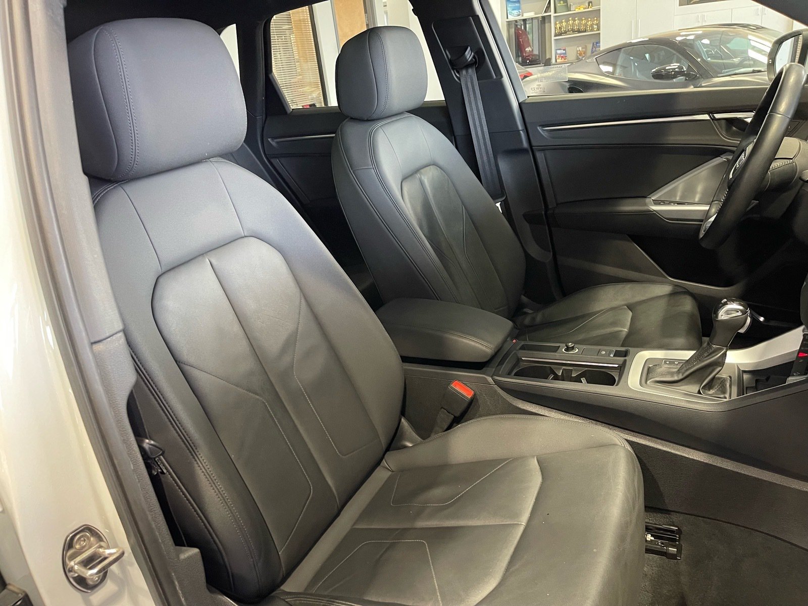 Used 2019 Audi Q3 2.0T Premium Plus w/ Premium Plus Package AWD/4WD image 39