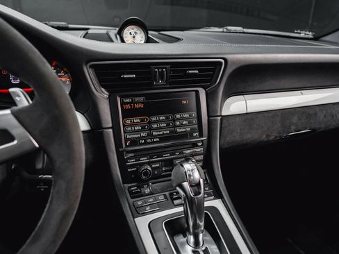 Used 2015 Porsche 911 GT3 RWD image 41