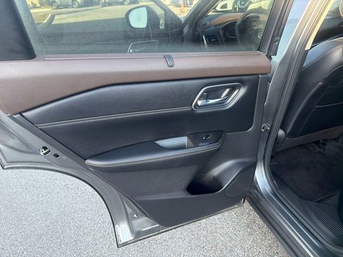 Certified 2023 Nissan Rogue Platinum w/ Platinum Premium Package image 20