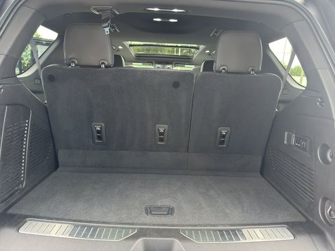 Used 2021 Chevrolet Tahoe Premier w/ Premium Package image 29