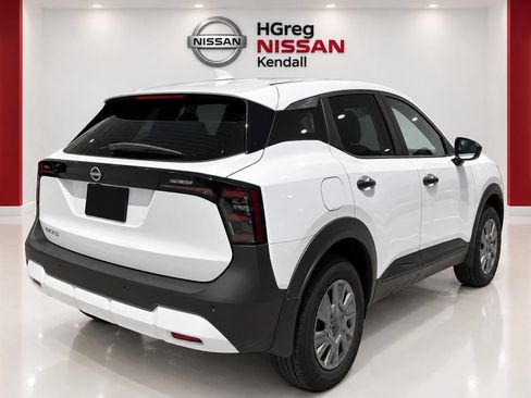 Used 2025 Nissan Kicks S FWD image 4