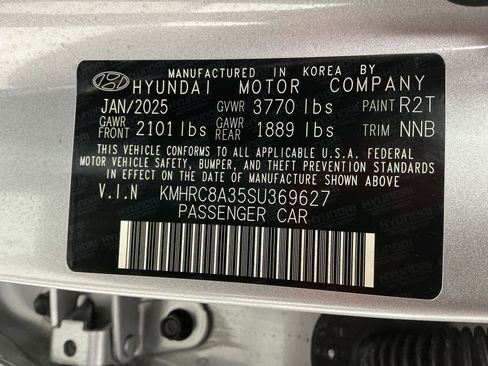 Used 2025 Hyundai Venue SEL image 15