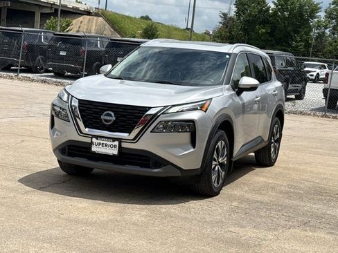 Used 2023 Nissan Rogue SV w/ SV Premium Package AWD/4WD image 14