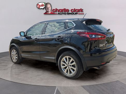 Used 2021 Nissan Rogue Sport S FWD image 3