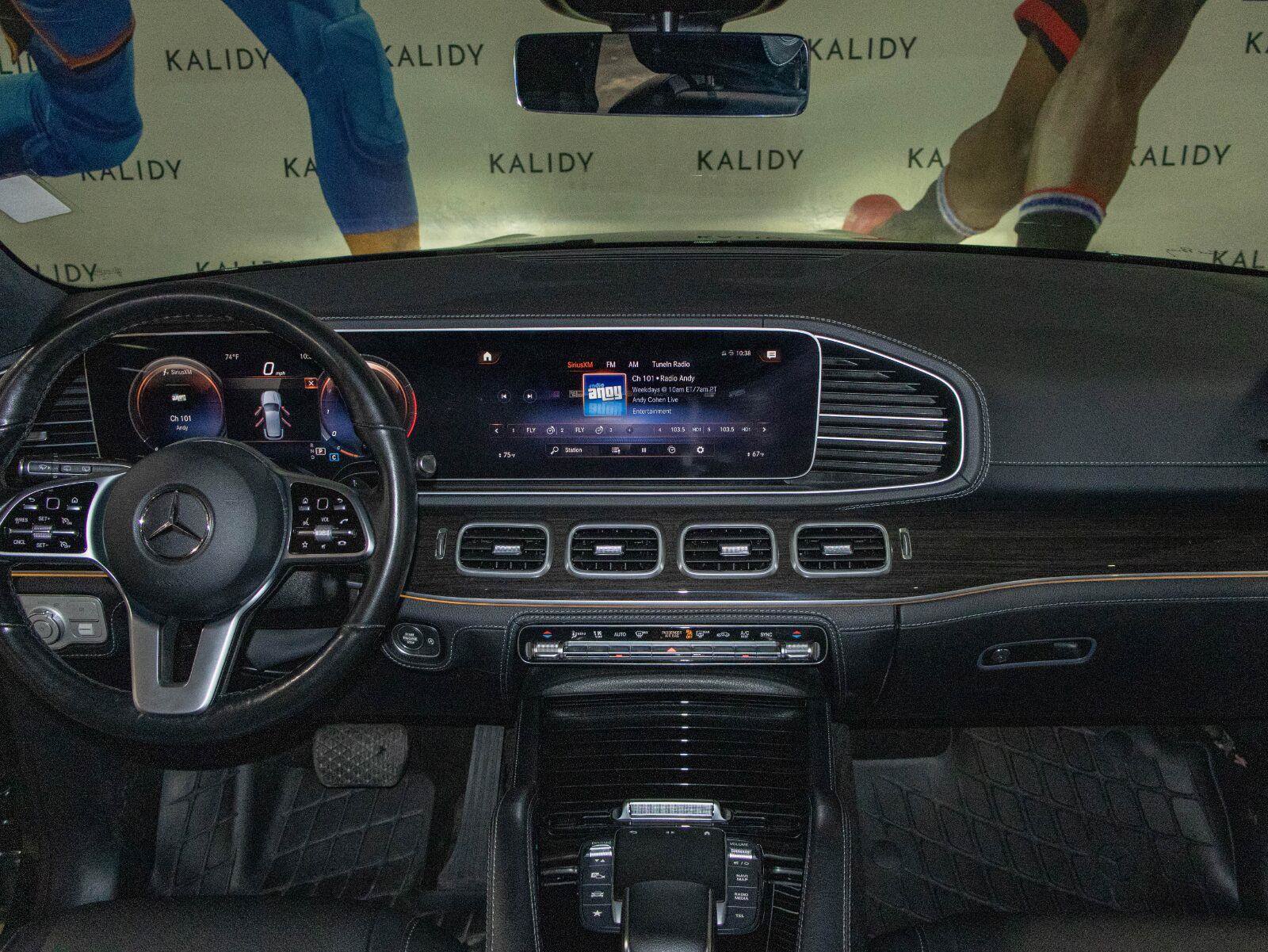 Used 2022 Mercedes-Benz GLE 350 4MATIC w/ Premium Package image 3
