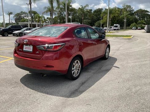 Used 2017 Toyota Yaris iA FWD image 7