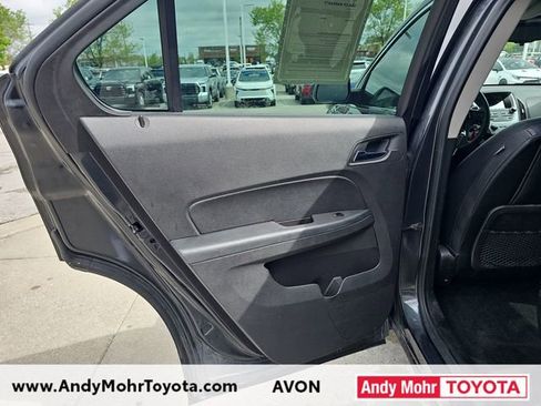 Used 2017 Chevrolet Equinox LS FWD image 27
