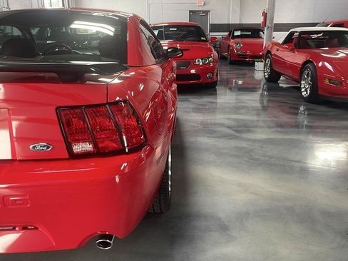Used 2004 Ford Mustang Mach 1 RWD image 12