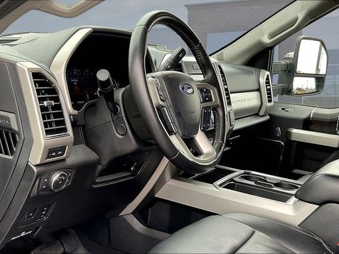 Certified 2021 Ford F450 Lariat w/ Lariat Ultimate Package image 18