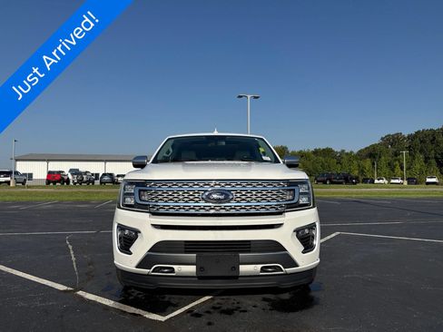 Used 2020 Ford Expedition Platinum AWD/4WD image 2