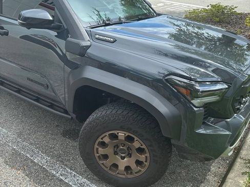 Used 2026 Toyota Tacoma 4x4 Double Cab Hybrid image 8