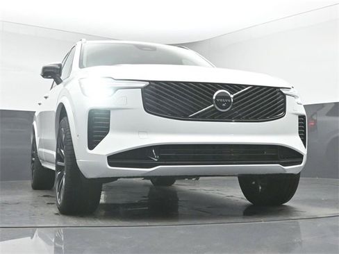 New 2026 Volvo XC90 B6 Ultra w/ Protection Package Premier image 46