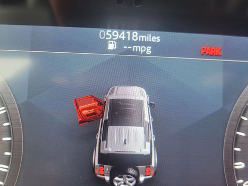 Used 2020 Land Rover Defender 110 S image 18