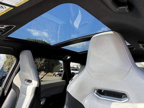 Used 2020 Land Rover Range Rover Sport SVR image 20