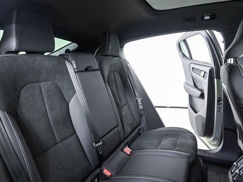 Certified 2023 Volvo C40 P8 Recharge Ultimate w/ Protection Package Premier AWD/4WD image 22