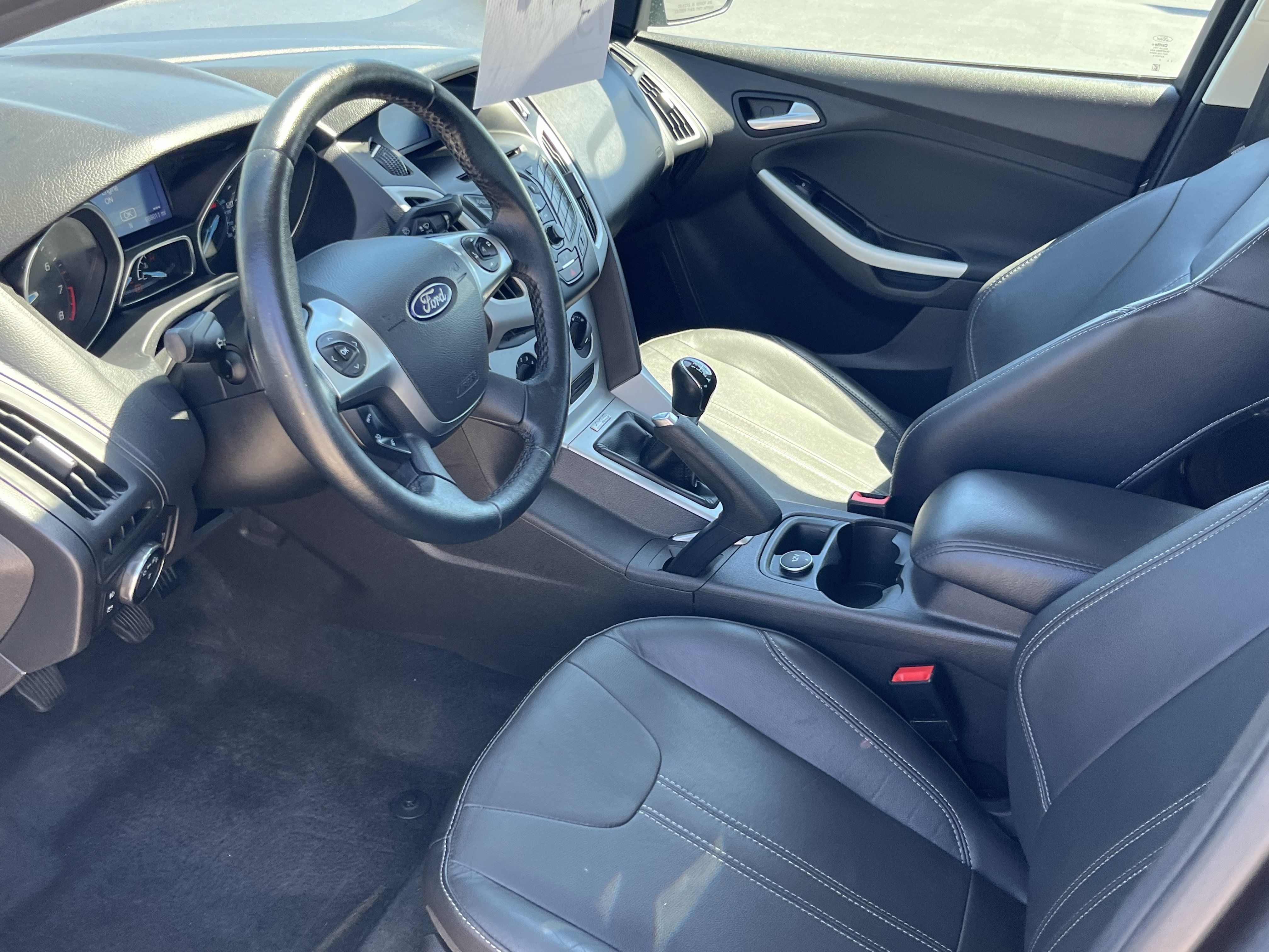 Used 2014 Ford Focus SE w/ Equipment Group 201A FWD image 7