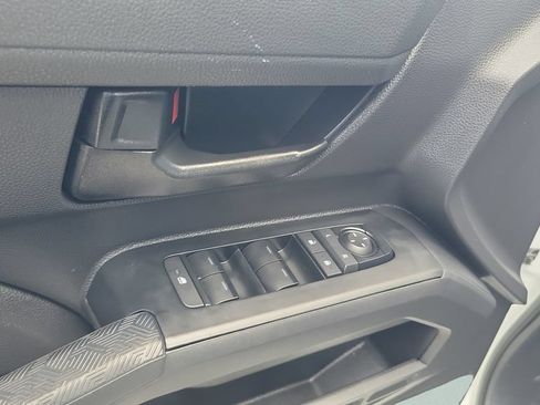 Certified 2024 Toyota Tacoma SR5 AWD/4WD image 20