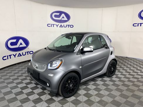 Used 2016 smart fortwo Prime RWD image 7