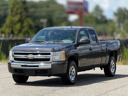 Used 2011 Chevrolet Silverado 1500 LS AWD/4WD image 6