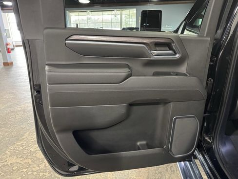 Used 2024 Chevrolet Silverado 3500 LTZ w/ LTZ Plus Package image 18