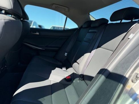 Used 2018 Lexus IS 300 w/ Comfort Package image 18
