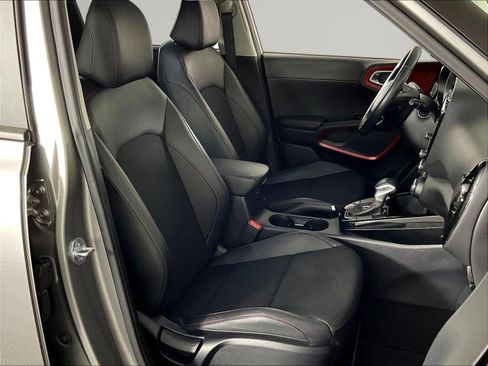 Used 2023 Kia Soul GT-Line FWD image 29
