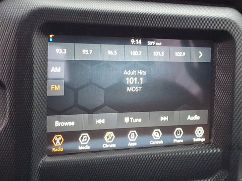 Used 2022 Jeep Gladiator Sport image 29