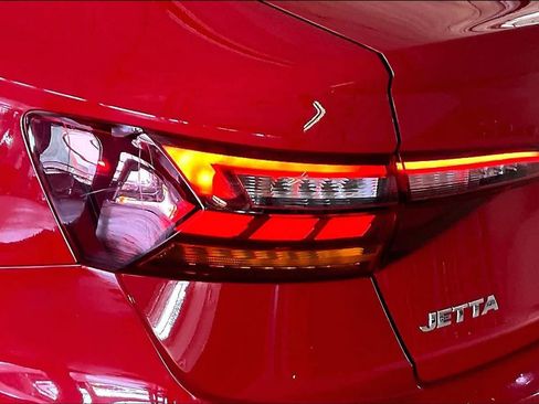 Used 2019 Volkswagen Jetta R-Line FWD image 25