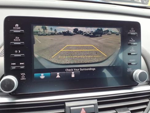 Used 2018 Honda Accord Sport image 27