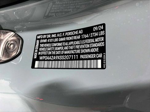 Used 2025 Porsche 911 Carrera image 35