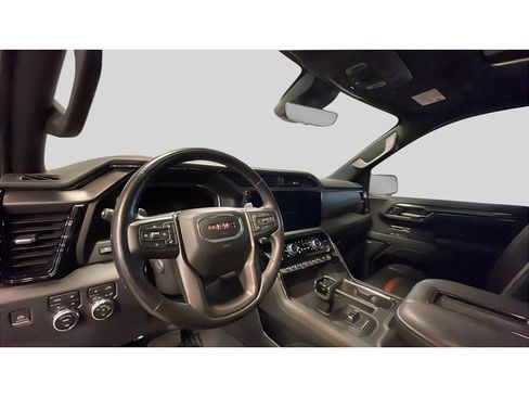 Used 2022 GMC Sierra 1500 AT4 w/ AT4 Premium Package AWD/4WD image 12