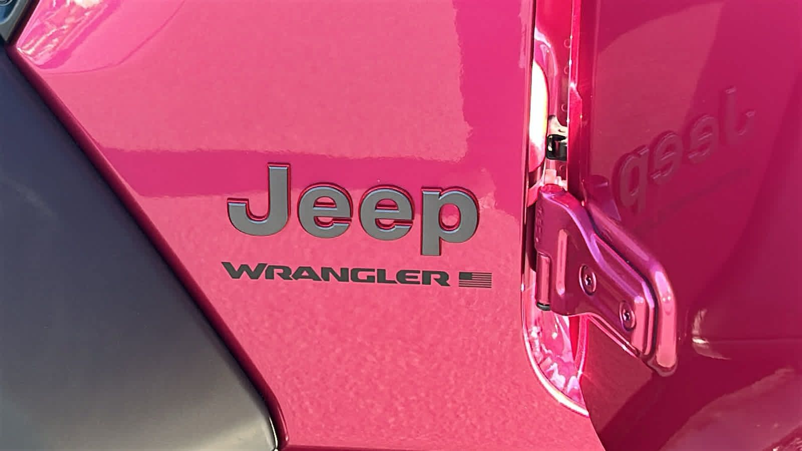 Used 2024 Jeep Wrangler Unlimited Rubicon w/ Technology Group AWD/4WD image 28