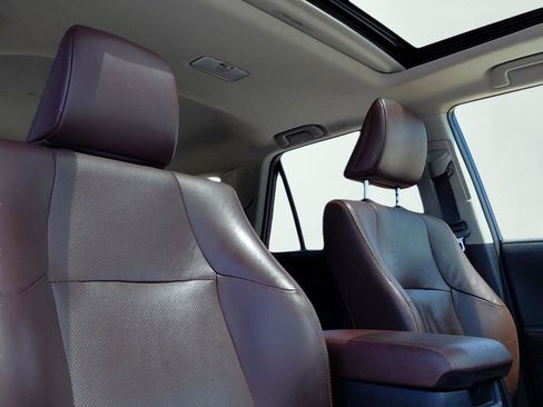 Used 2018 Toyota 4Runner Limited AWD/4WD image 11