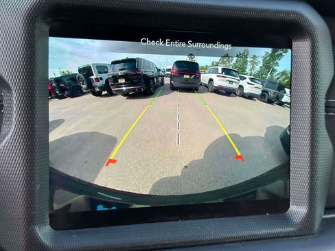 Used 2022 Jeep Wrangler Unlimited Sahara w/ Cold Weather Group image 25