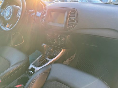 Used 2018 Jeep Compass Latitude w/ Popular Equipment Group image 4