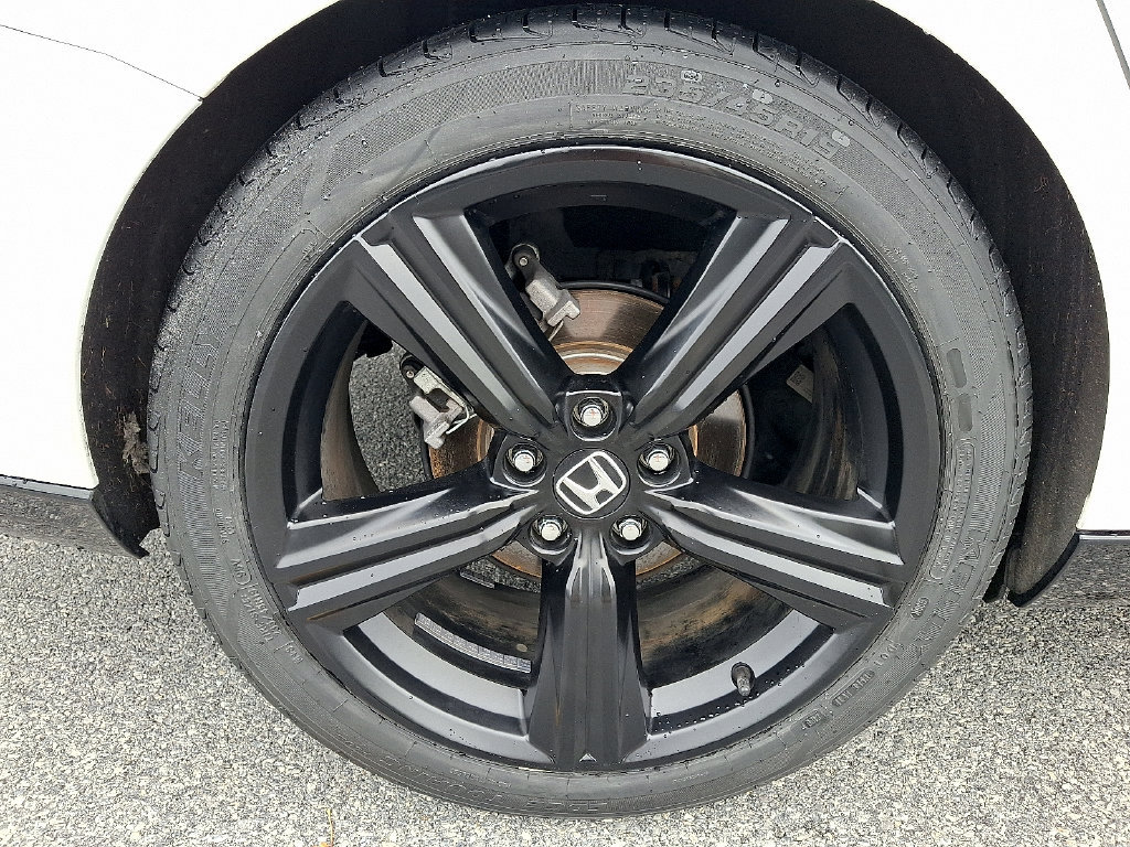 Used 2025 Honda Accord Sport image 9