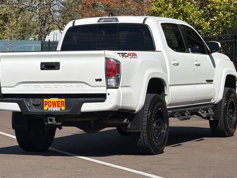 Used 2021 Toyota Tacoma TRD Sport w/ TRD Premium Sport Package image 4