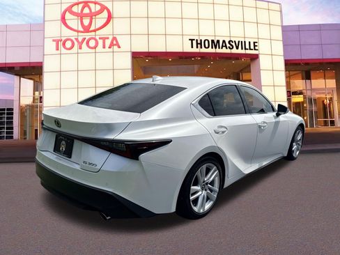 Used 2025 Lexus IS 300 w/ Comfort Package RWD image 5