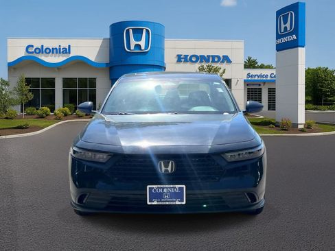 Used 2025 Honda Accord SE image 11