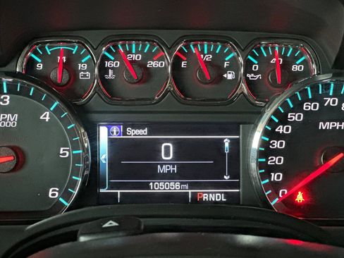 Used 2019 Chevrolet Suburban LS RWD image 22