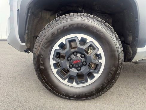 Used 2024 Toyota Tacoma TRD Off-Road AWD/4WD image 24