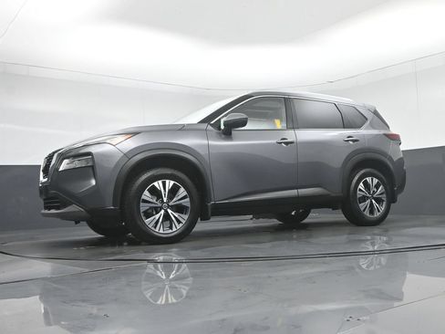 Used 2021 Nissan Rogue SV w/ Premium Package AWD/4WD image 57